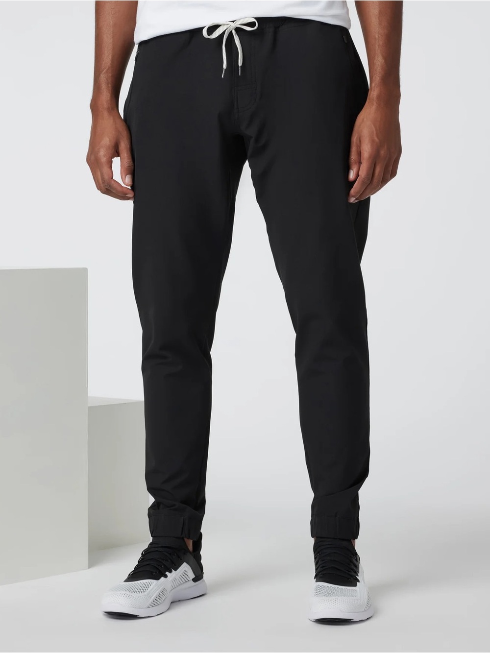 Vuori Men's Navy Drawstring Jogger Pants